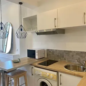 Joli Tres Proche De La Appartement