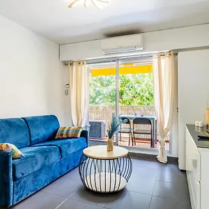 Vieux-port: Climatise + Balcon Appartement